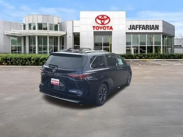 2026 Toyota Sienna Platinum