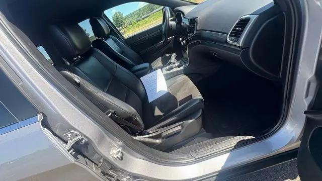 2021 Jeep Grand Cherokee Laredo X 4x4
