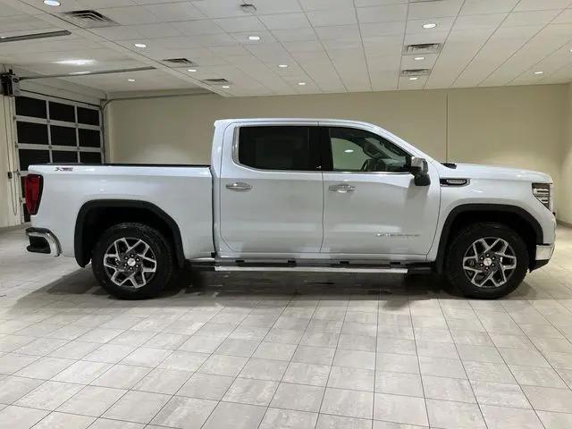 2026 GMC Sierra 1500 Crew Cab, Short Bed, SLT, 4WD