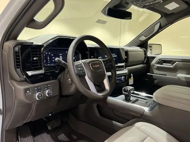 2026 GMC Sierra 1500 Crew Cab, Short Bed, SLT, 4WD