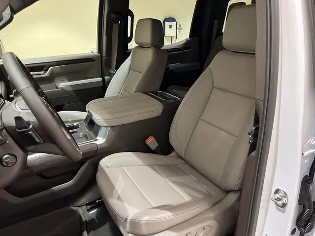 2026 GMC Sierra 1500 Crew Cab, Short Bed, SLT, 4WD