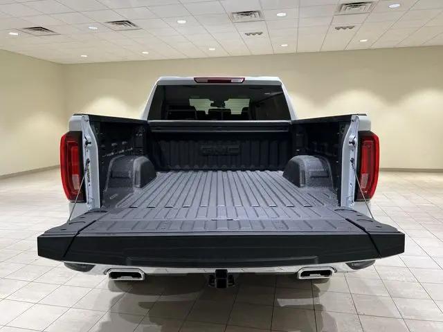 2026 GMC Sierra 1500 Crew Cab, Short Bed, SLT, 4WD