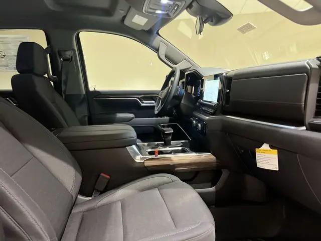 2026 Chevrolet Silverado 1500 4WD Crew Cab Short Bed LT Trail Boss