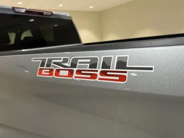 2026 Chevrolet Silverado 1500 4WD Crew Cab Short Bed LT Trail Boss