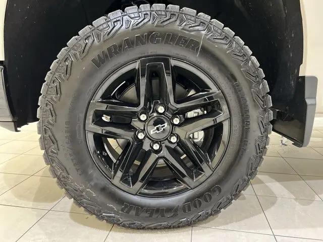 2026 Chevrolet Silverado 1500 4WD Crew Cab Short Bed Custom Trail Boss