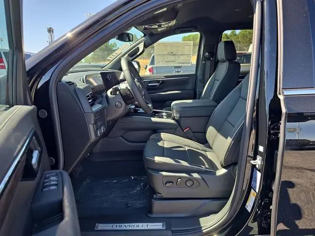 2026 Chevrolet Suburban Premier, RWD