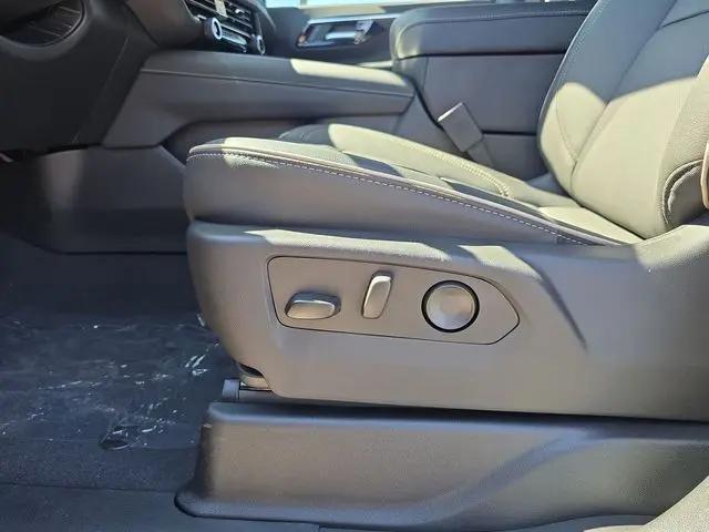 2026 Chevrolet Suburban Premier, RWD