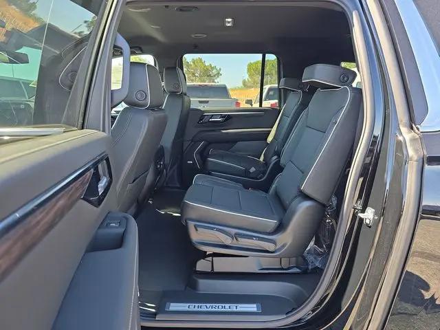 2026 Chevrolet Suburban Premier, RWD