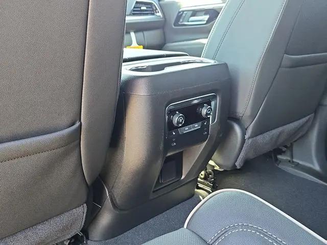 2026 Chevrolet Suburban Premier, RWD