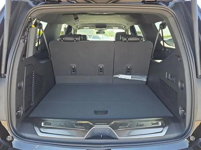 2026 Chevrolet Suburban Premier, RWD