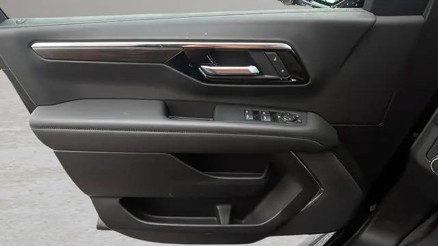 2026 Chevrolet Suburban LS, RWD