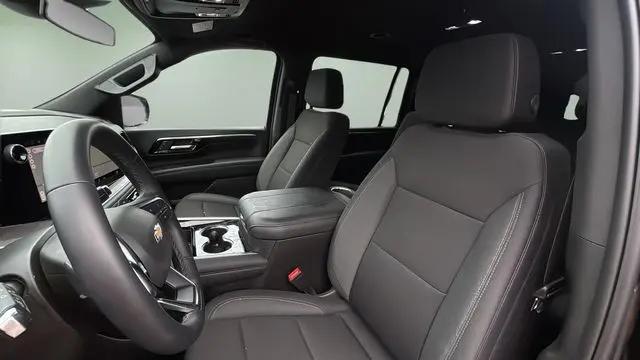 2026 Chevrolet Suburban LS, RWD
