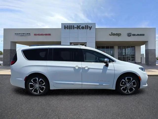 2026 Chrysler Pacifica Pinnacle