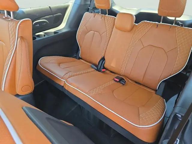 2026 Chrysler Pacifica Pinnacle