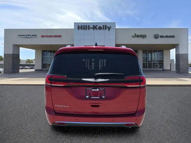 2026 Chrysler Pacifica Pinnacle