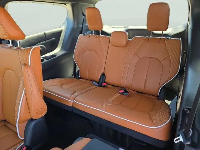 2026 Chrysler Pacifica Pinnacle