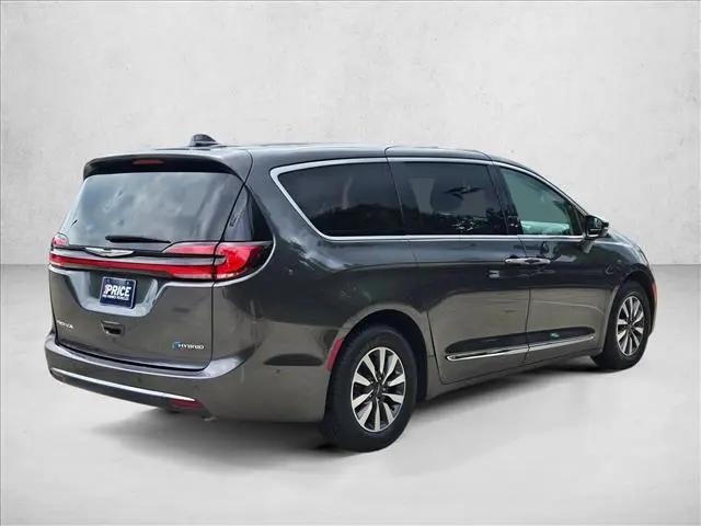 2022 Chrysler Pacifica Hybrid Limited
