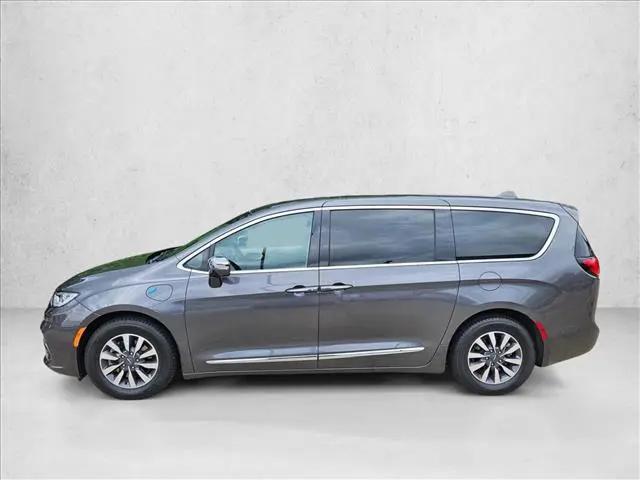 2022 Chrysler Pacifica Hybrid Limited