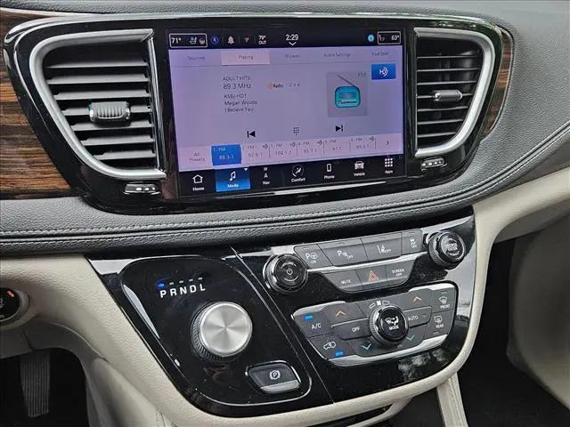2022 Chrysler Pacifica Hybrid Limited