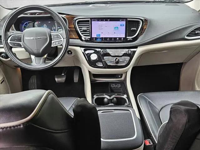 2022 Chrysler Pacifica Hybrid Limited