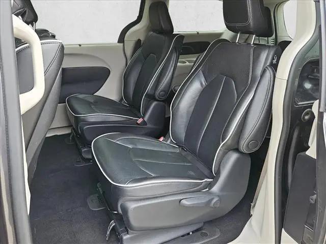 2022 Chrysler Pacifica Hybrid Limited