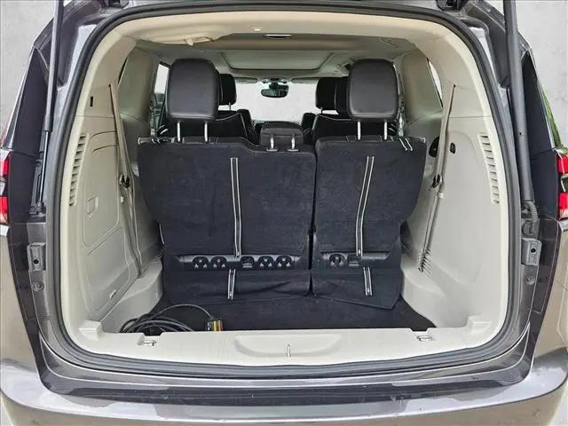 2022 Chrysler Pacifica Hybrid Limited