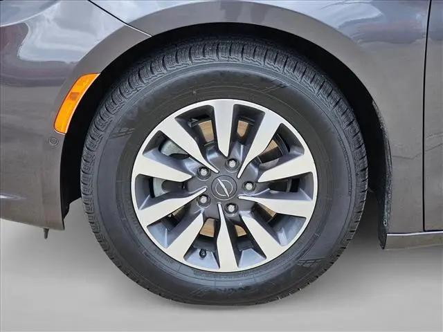 2022 Chrysler Pacifica Hybrid Limited