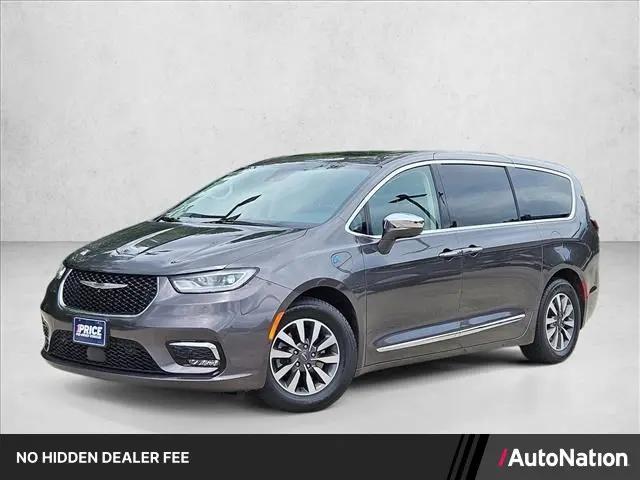2022 Chrysler Pacifica Hybrid Limited for sale in Conroe, TX