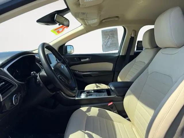 2021 Ford Edge SE