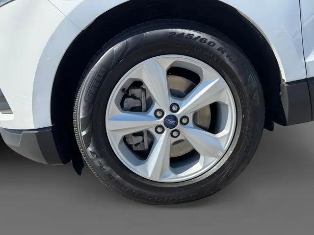 2021 Ford Edge SE