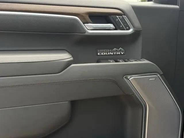 2026 Chevrolet Silverado 1500 4WD Crew Cab Short Bed High Country
