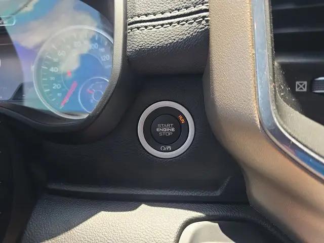 2020 Ram 1500 Laramie Crew Cab 4x2 5'7" Box