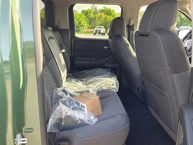 2026 Nissan Frontier Crew Cab SV 4x2