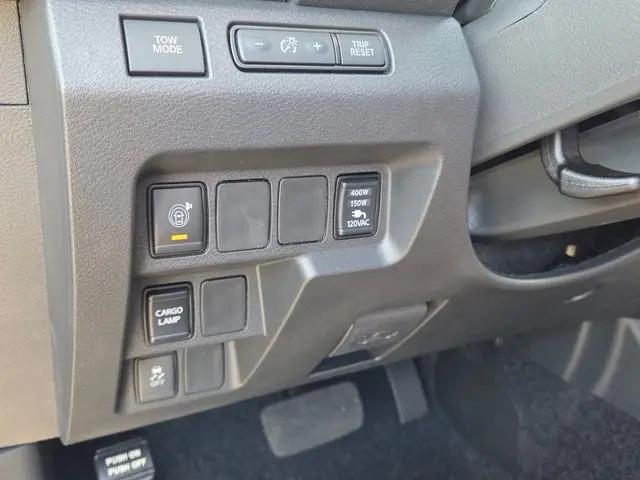 2026 Nissan Frontier Crew Cab SV 4x2