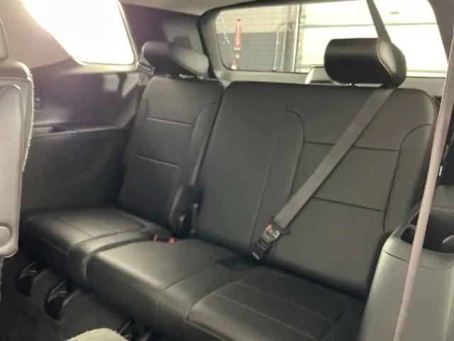 2020 Chevrolet Traverse AWD LT Leather