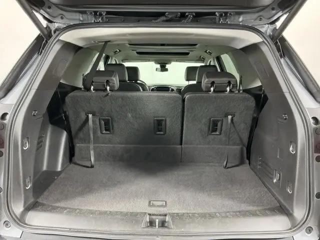 2020 Chevrolet Traverse AWD LT Leather