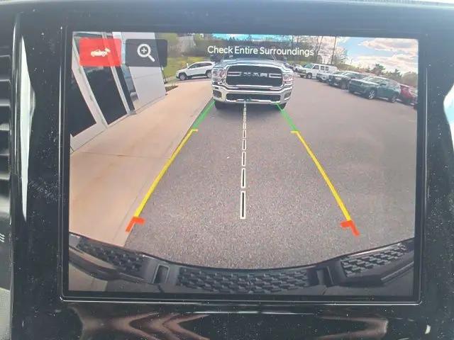 2026 Ram 1500 Express Crew Cab 4x4 5'7" Box