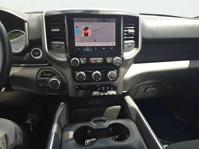 2026 Ram 1500 Express Crew Cab 4x4 57 Box