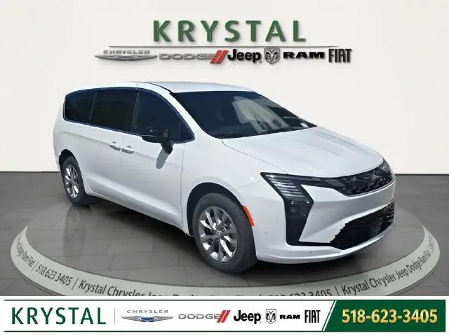 2027 Chrysler Pacifica Select AWD for sale in Warrensburg, NY