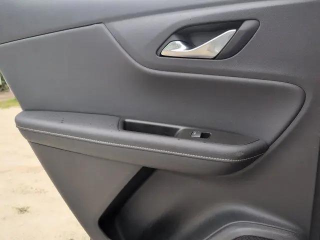 2025 Chevrolet Blazer FWD 2LT