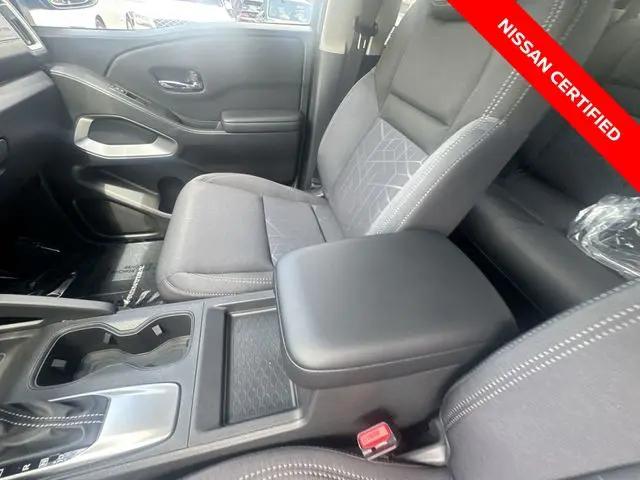 2025 Nissan Frontier Crew Cab SV 4x2