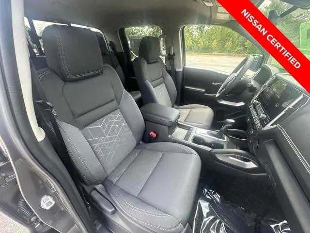 2025 Nissan Frontier Crew Cab SV 4x2