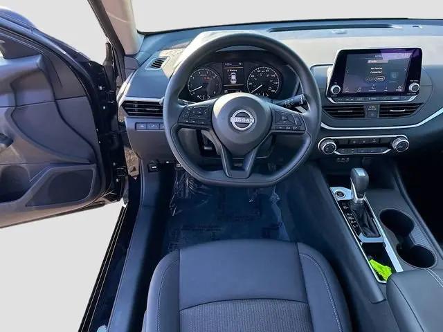2025 Nissan Altima S FWD
