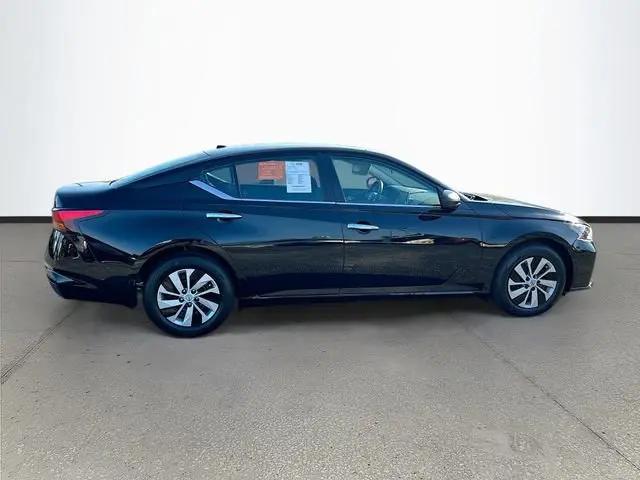 2025 Nissan Altima S FWD