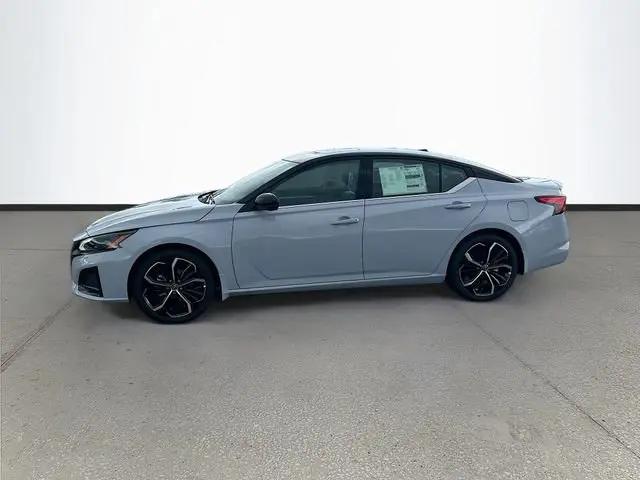 2026 Nissan Altima SR FWD