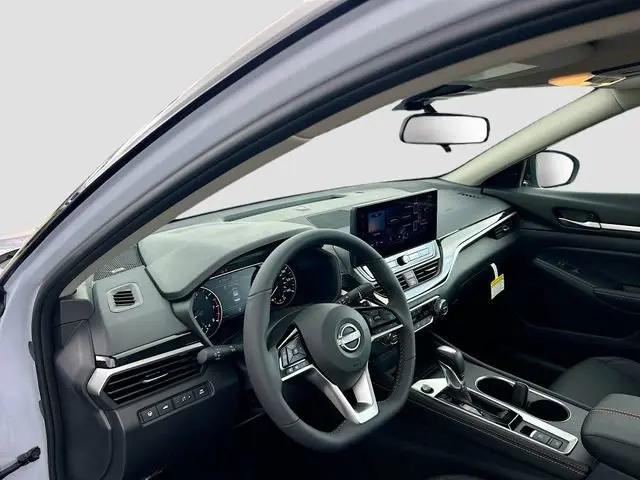 2026 Nissan Altima SR FWD