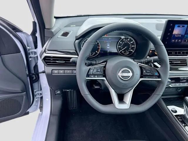 2026 Nissan Altima SR FWD