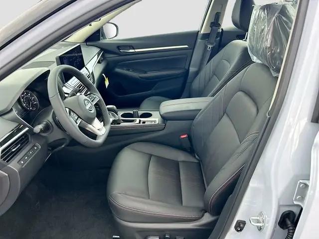 2026 Nissan Altima SR FWD