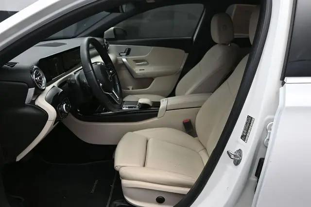 2019 Mercedes-Benz A 220 A 220