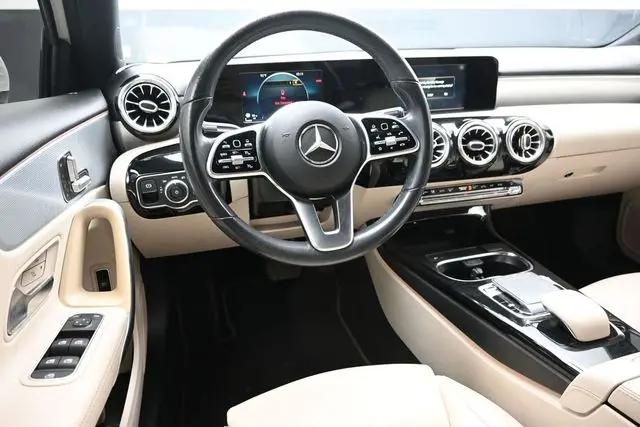 2019 Mercedes-Benz A 220 A 220